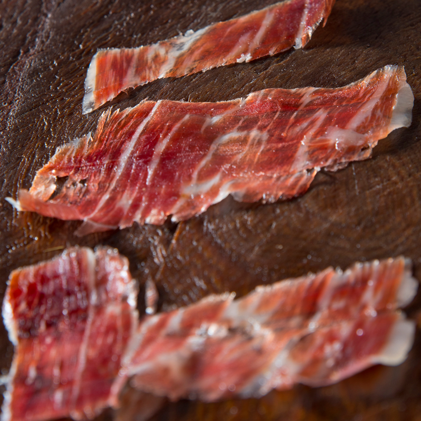 Gbriel Castaño acorn-fed pure Iberian ham hand sliced and vaccum packed