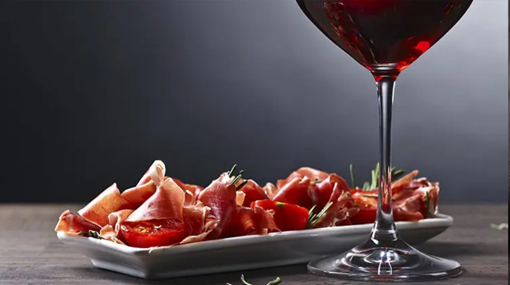 Descubre el Jamón Joselito Gran Reserva 2019 cortado a cuchillo, con más de 5 años de curación natural. Sabor delicado, textura sublime y calidad 100% natural.